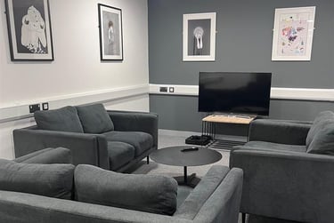 1 bed studio, Great Patrick Street, Holylands, Belfast, BT12LT - Image 11